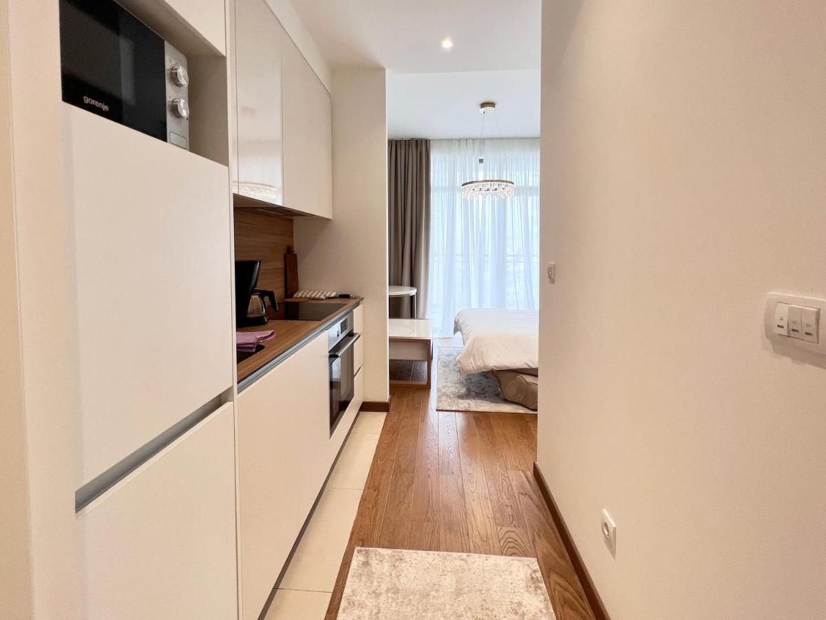 Waterfront Luxury Suites Belgrade Exterior photo