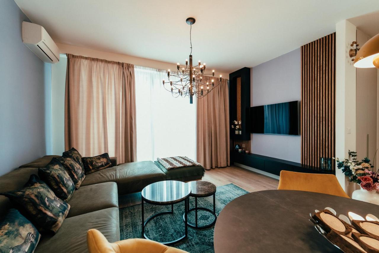 Waterfront Luxury Suites Belgrade Exterior photo