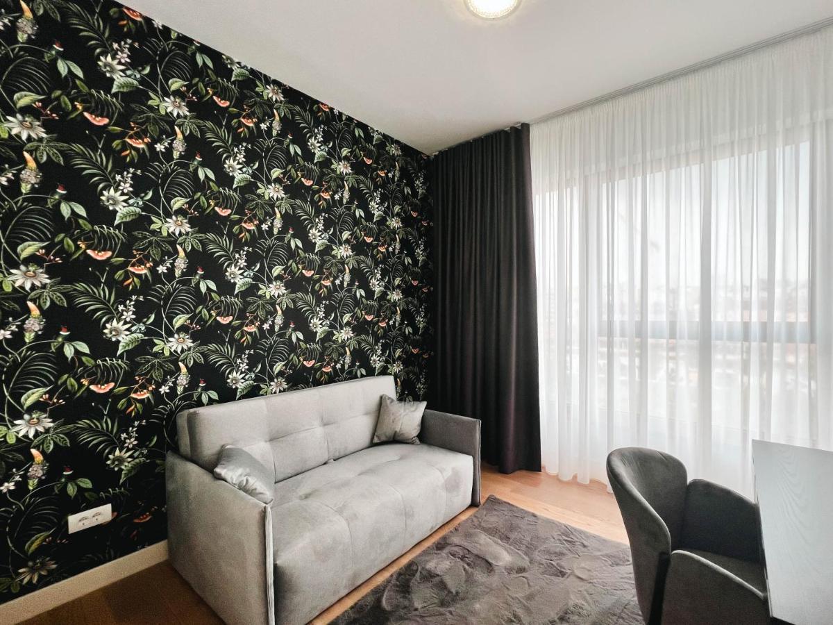 Waterfront Luxury Suites Belgrade Exterior photo