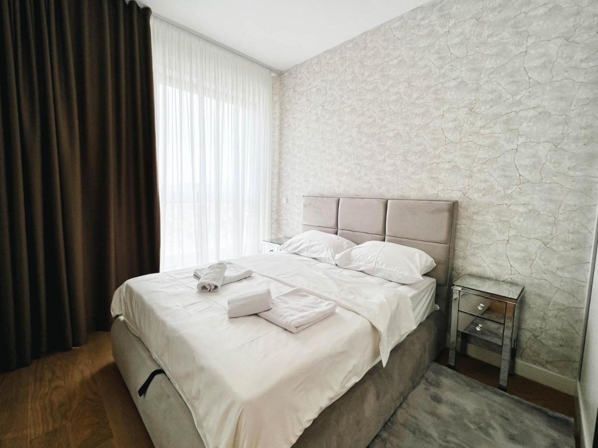 Waterfront Luxury Suites Belgrade Exterior photo