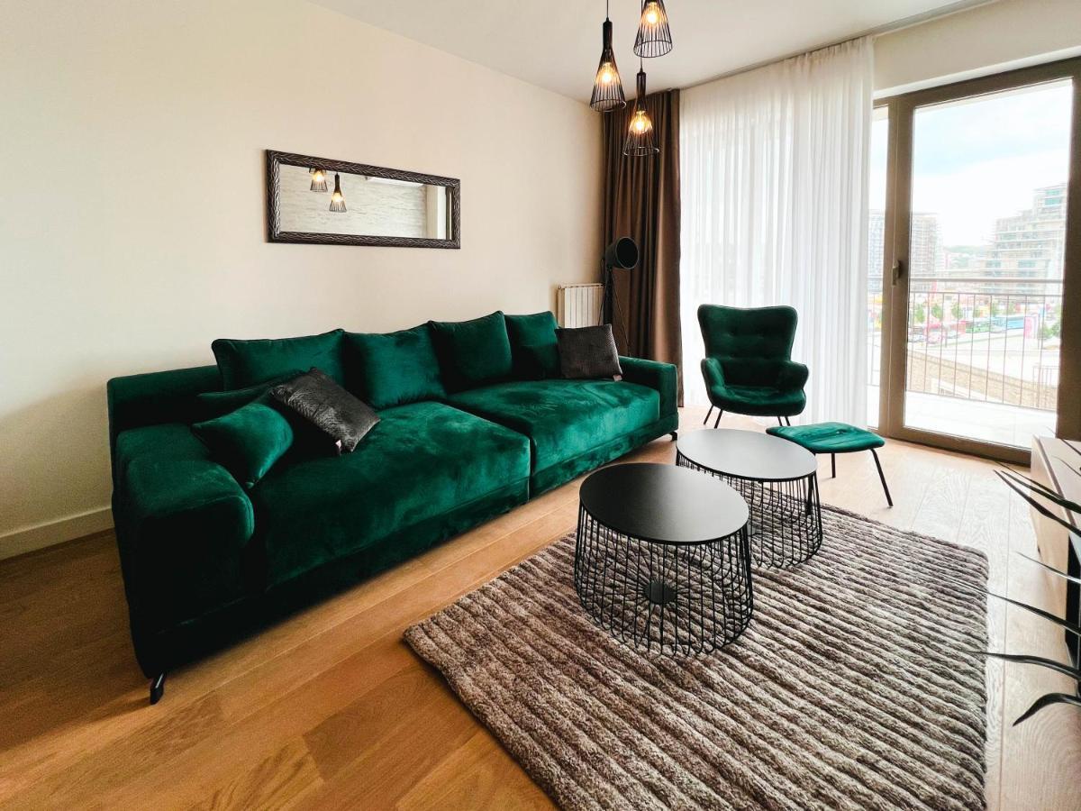 Waterfront Luxury Suites Belgrade Exterior photo
